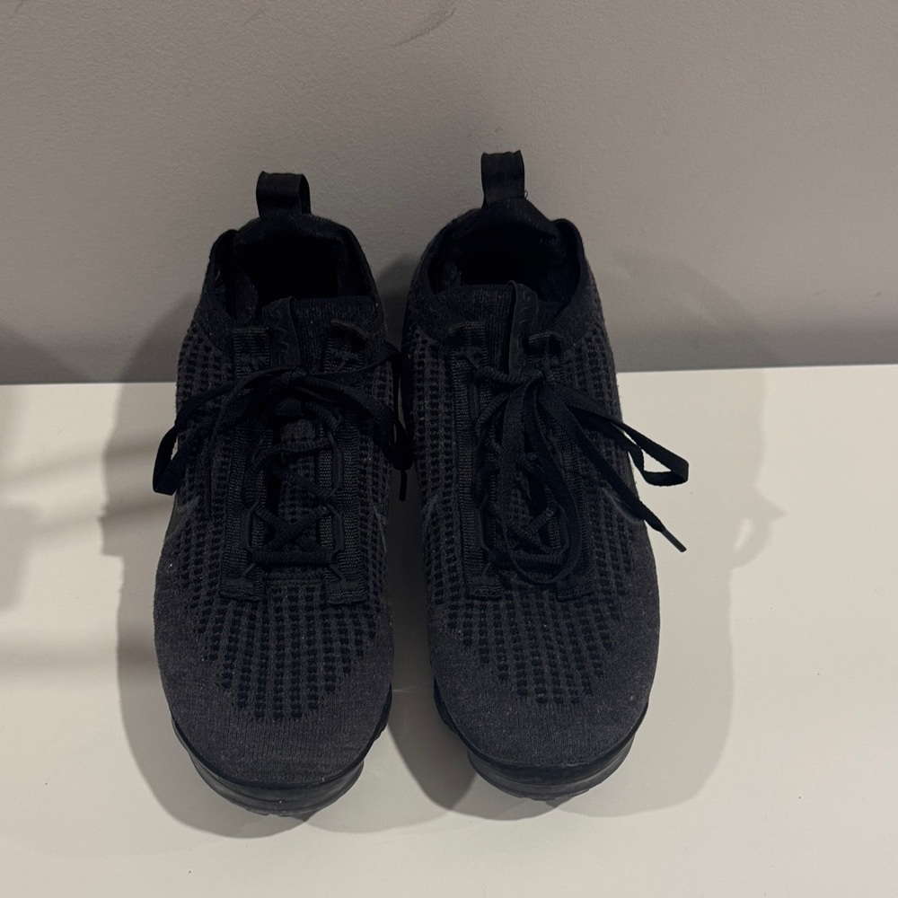 Nike Air Vapormax 2021 Flyknit Triple Black Sneakers Women’s 7.5 EU 40 Running - Picture 2 of 10